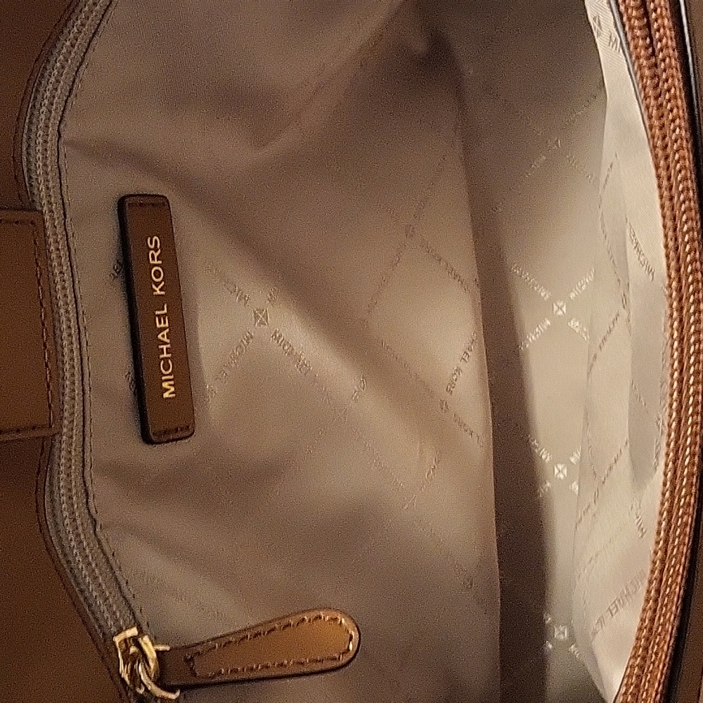 Purse - Picture 3 of 4
